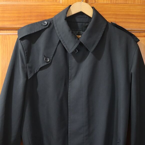 Sanyo Vintage Black Belted Trench Coat Hidden Buttons Vented Size 38R - Picture 2 of 16